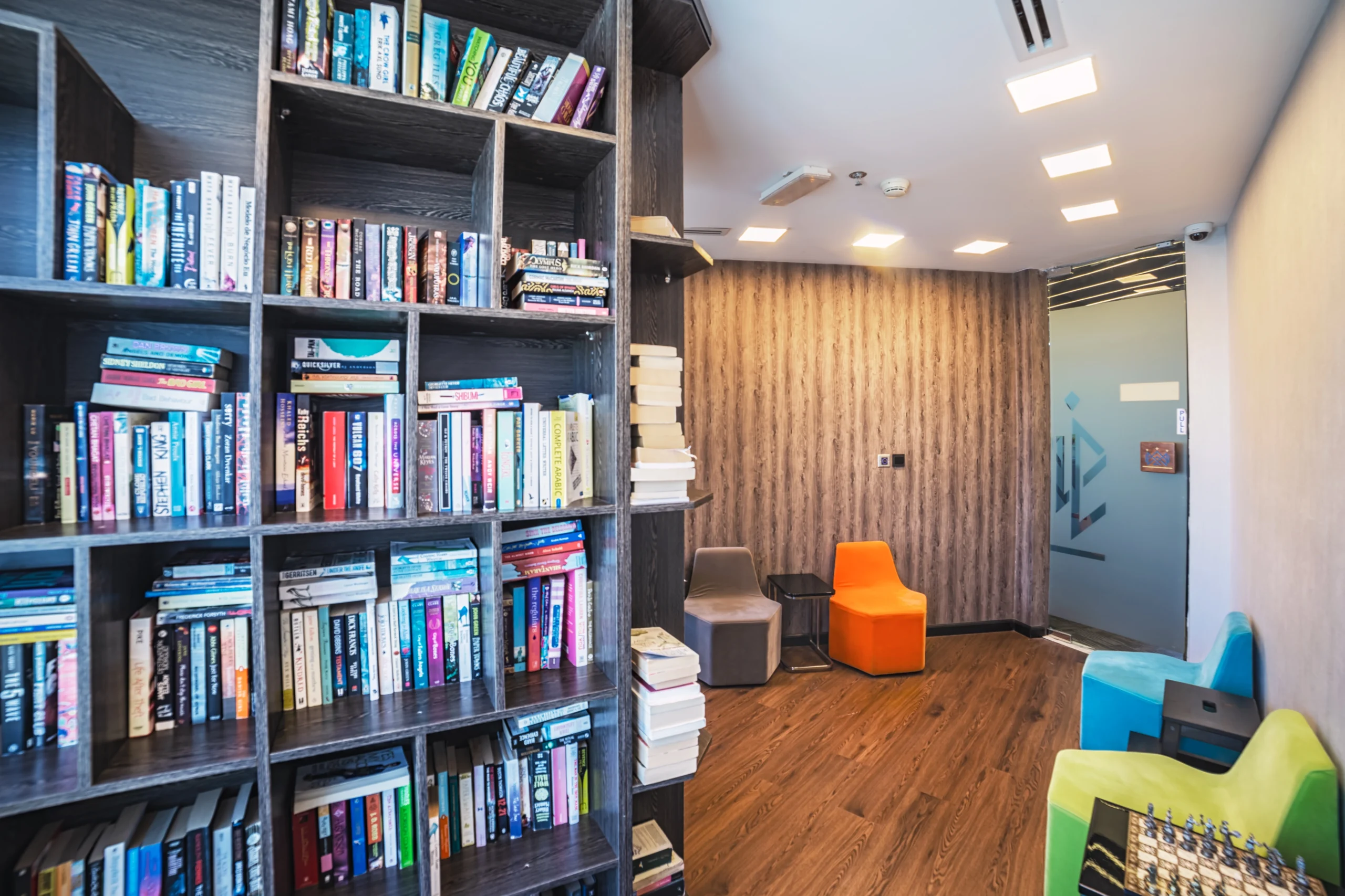 Executive center library